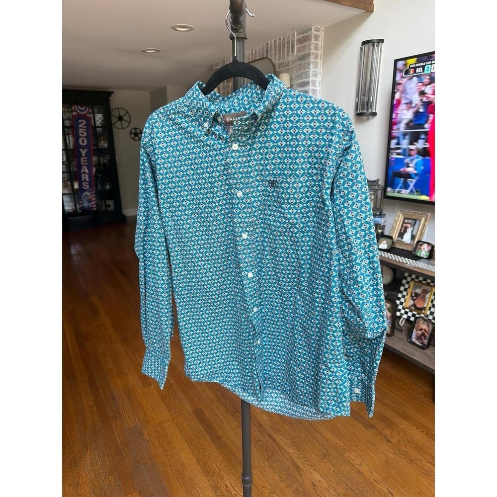 Ariat button-down shirt distinctive blue geometric pattern men's small